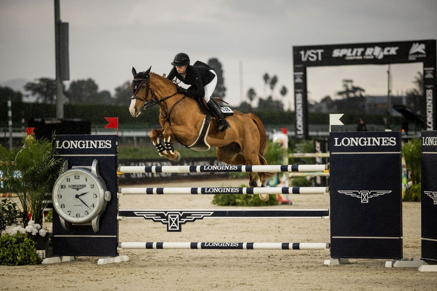 Show Jumping To Glory: US Olympian Mclain Ward And High Star Hero Speed To Victory In $400,000 CSI5*-W 1.60M Longines FEI Jumping World Cup™ Los Angeles